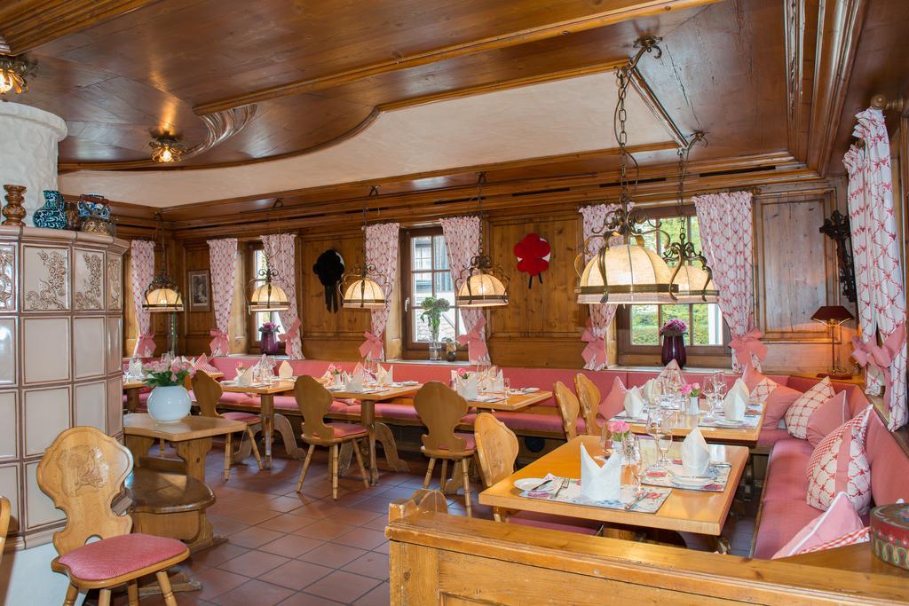 Gasthaus Auerhahn Μπάντεν-Μπάντεν Εξωτερικό φωτογραφία
