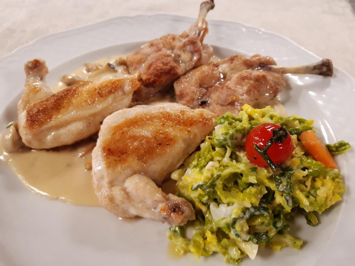Gasthaus Auerhahn Μπάντεν-Μπάντεν Εξωτερικό φωτογραφία