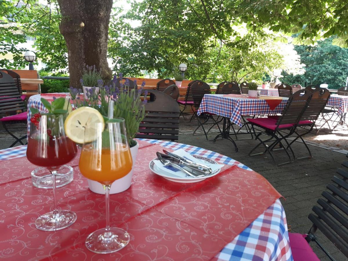 Gasthaus Auerhahn Μπάντεν-Μπάντεν Εξωτερικό φωτογραφία